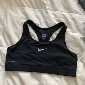 Nike Dry Fit sports bra. Size L.